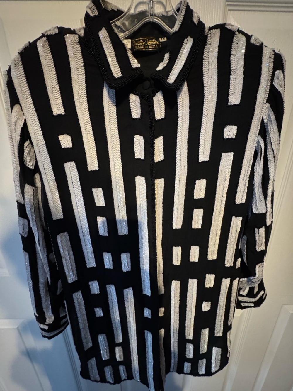 Creative Creations Black and White Sequin Top size 1X
